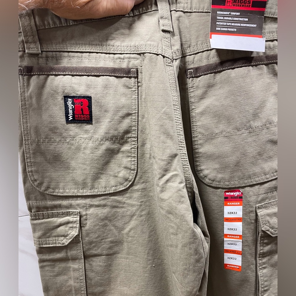 Wrangler Men’s Riggs Workwear Ranger Pants new with tags green32x32 relaxed fit